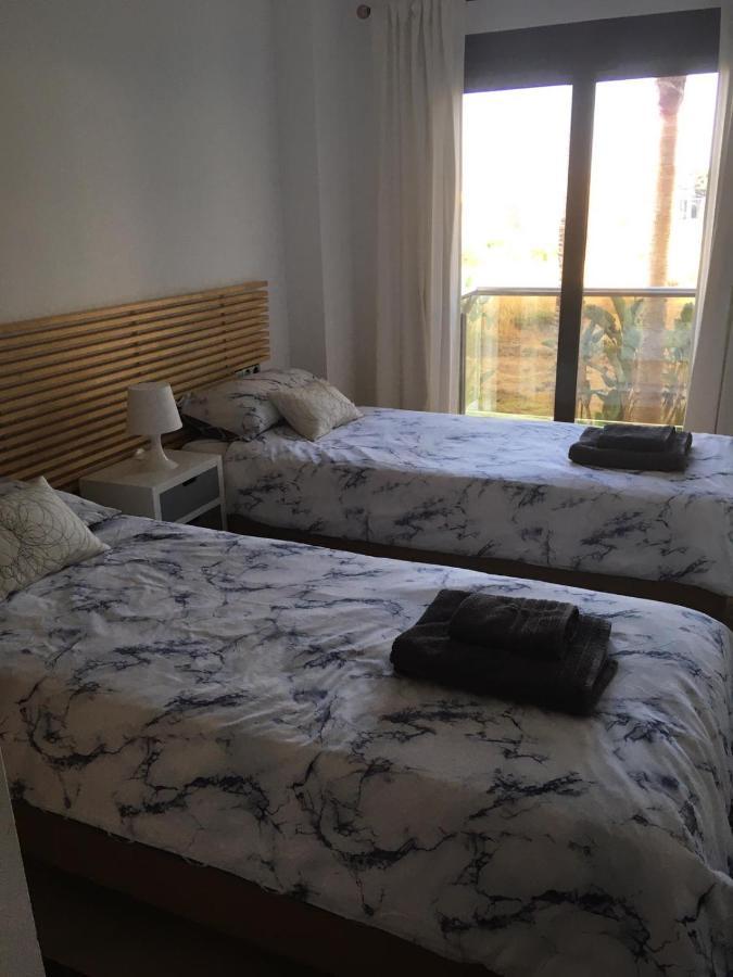 Marina Del Castillo, Duquesa Beachfront Apartment Manilva Buitenkant foto